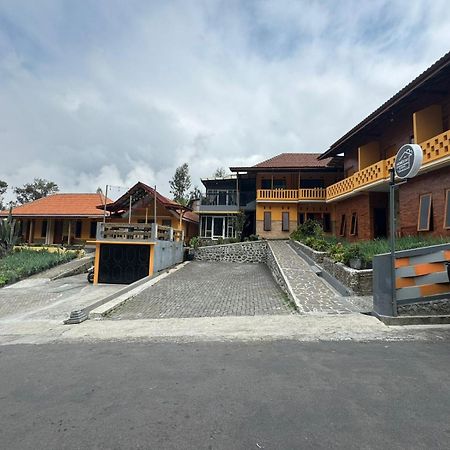 Homestay Lereng Бромо Экстерьер фото